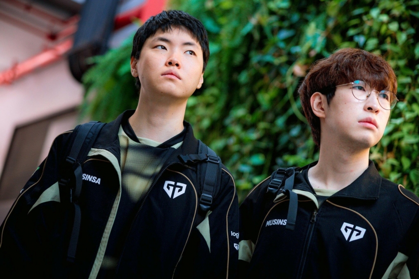 i1574205740-69bcaf45a574e GEN vào Playoffs với kết quả toàn thắng 809458